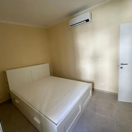 Apartamento Una Finestra Sul Duomo San Remo